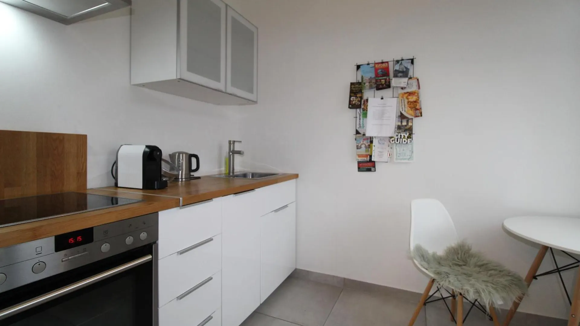 Zentrales Hochwertiges Gruenderzeit-Apartment Thomasius Leipzig