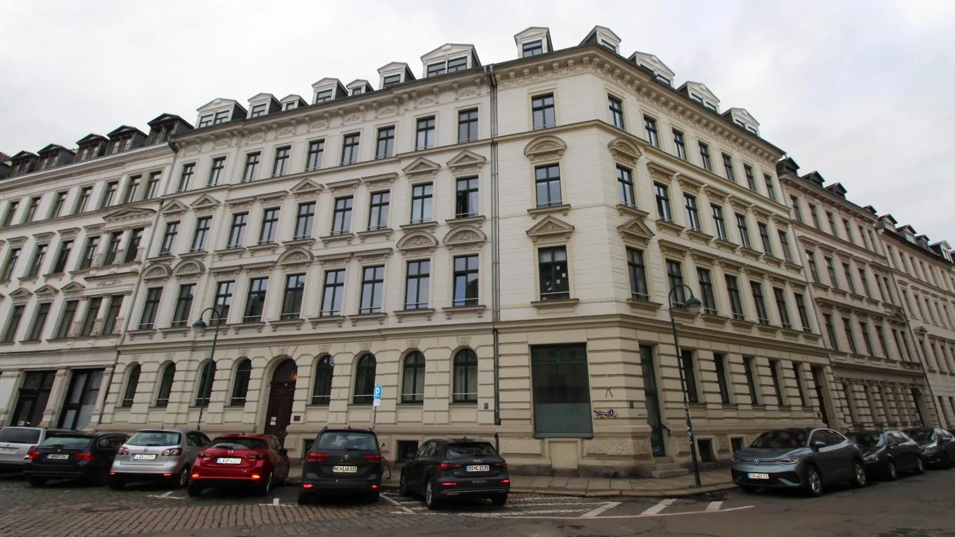 Lägenhet Zentrales Hochwertiges Gruenderzeit-Apartment Thomasius Leipzig