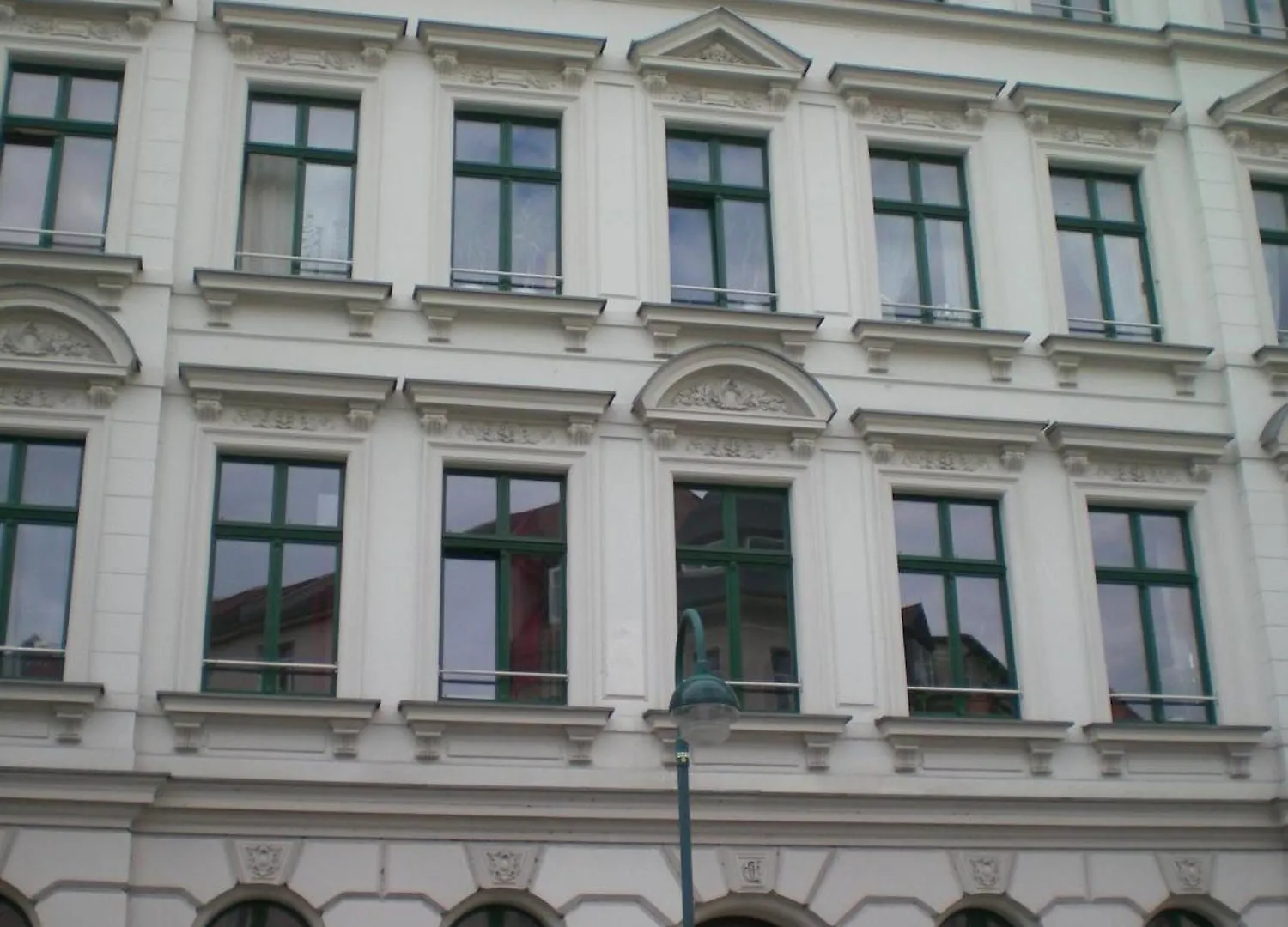 Zentrales Hochwertiges Gruenderzeit-Apartment Thomasius Leipzig Tyskland